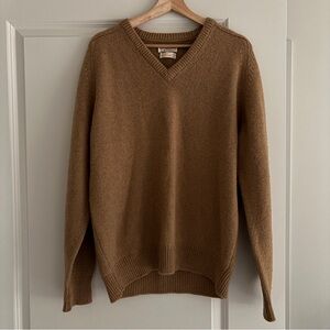 Beautiful vintage 100% camel hair v-neck sweater